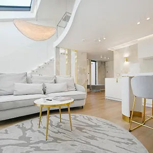 Air Conditioned 3city In Center By Renters Sopot